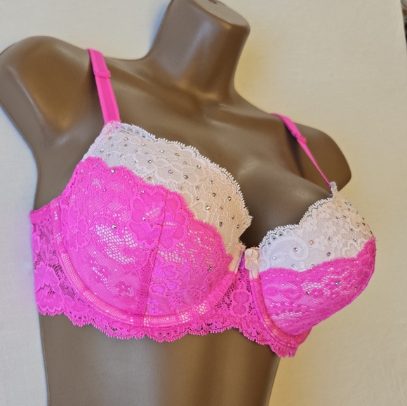 Victoria’s Secret Dream Angels Lined Demi (36C) - Picture 3 of 10